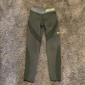 Nike pro leggings